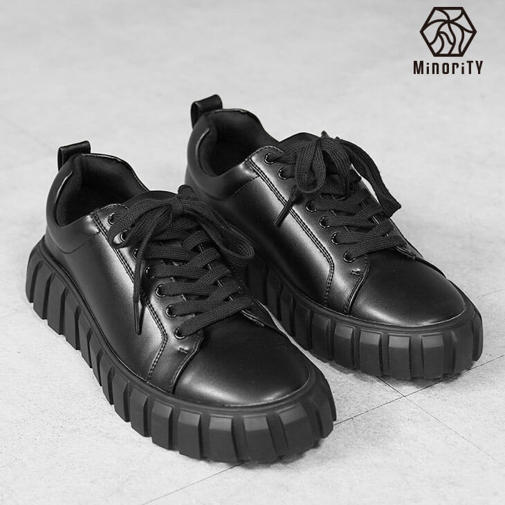 厚底スニーカー"