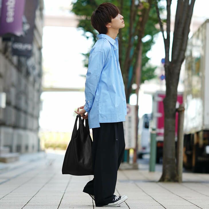 美術館服装コーデ