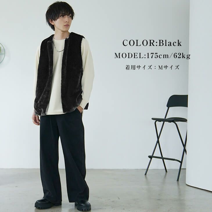 白ニットメンズコーデ