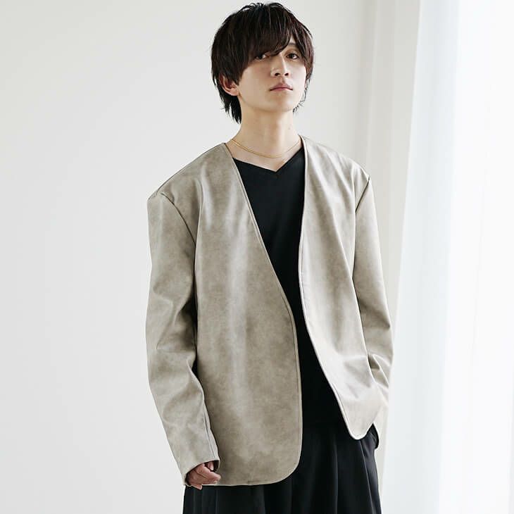 キャメル・ベージュ