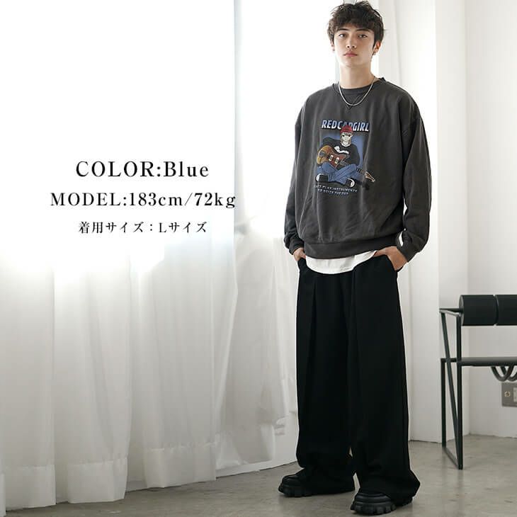 グラフィックスウェットと黒ワイドパンツのストリートコーデ