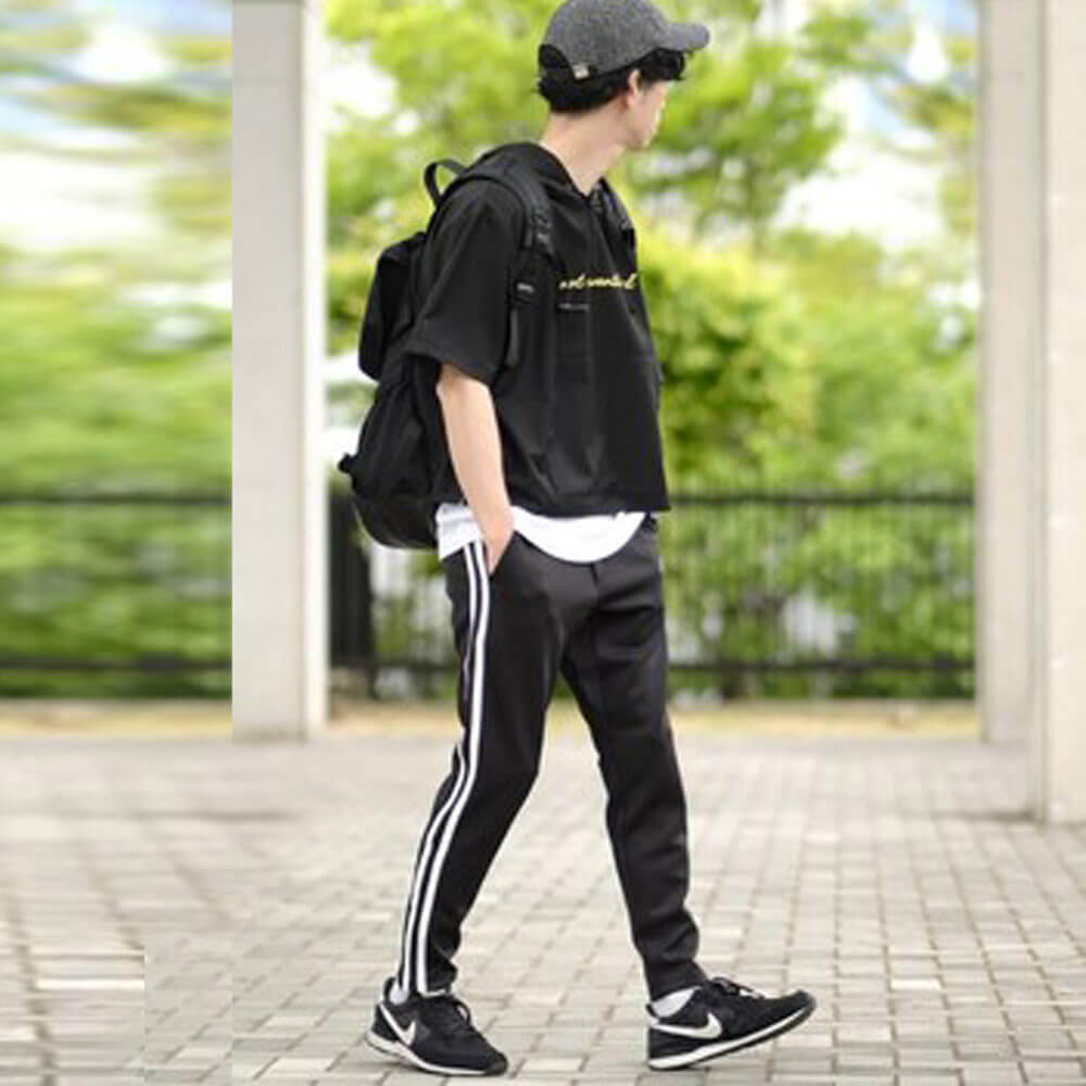 スポーツぽく見せない