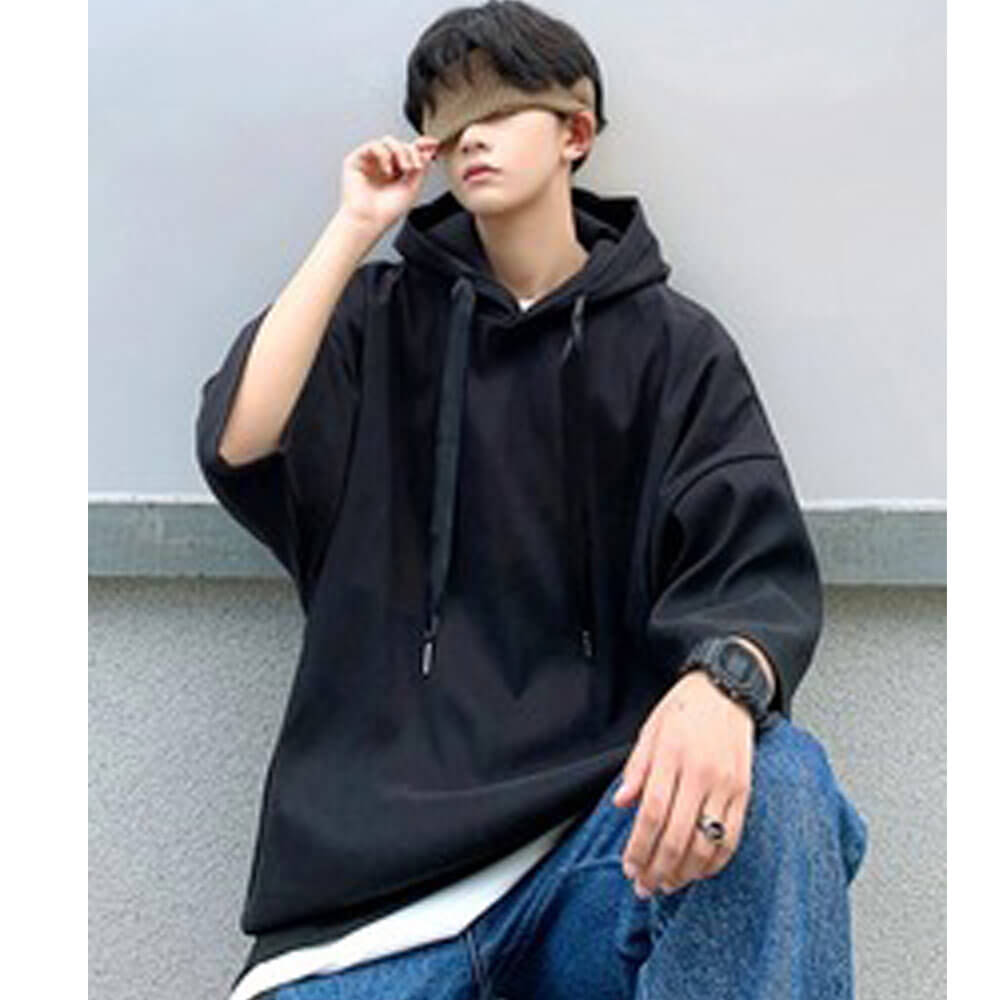 サイズ感はゆるめで