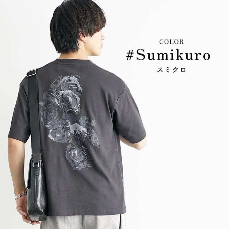 花柄プリントTシャツ